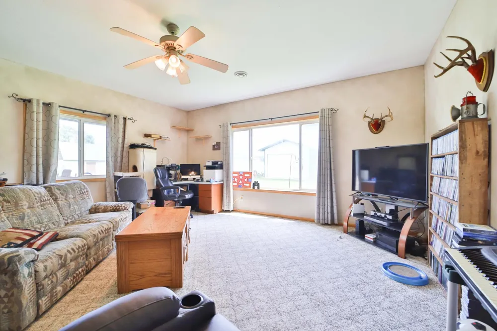 34564 141st Avenue Eagle Bend, MN 56446