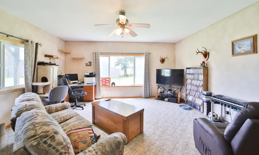 34564 141st Avenue Eagle Bend, MN 56446