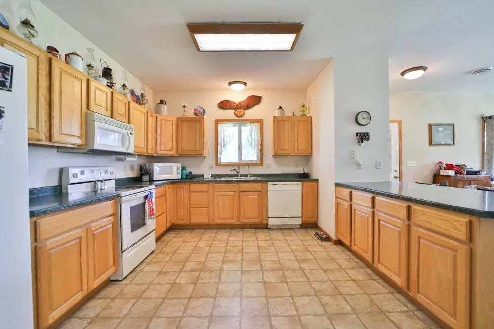 34564 141st Avenue Eagle Bend, MN 56446