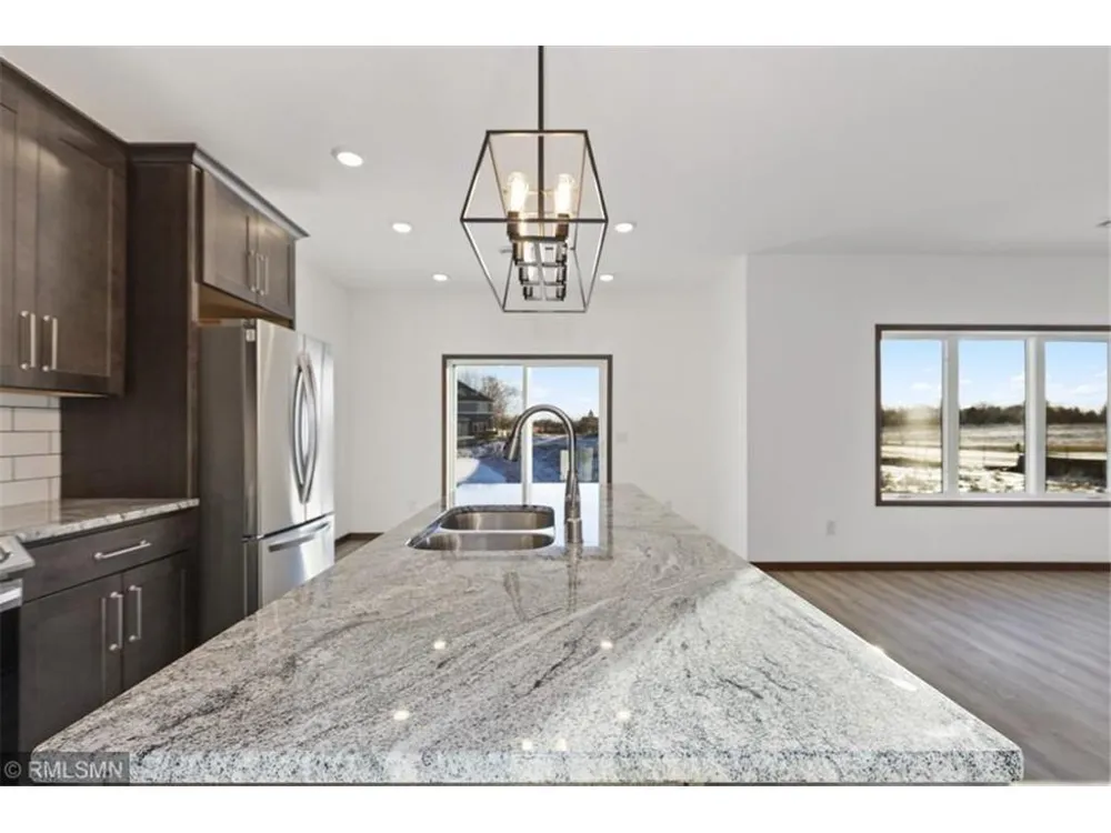 12914 Brenly Way Rogers, MN 55374