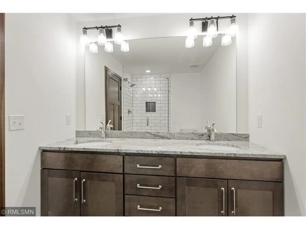 12914 Brenly Way Rogers, MN 55374