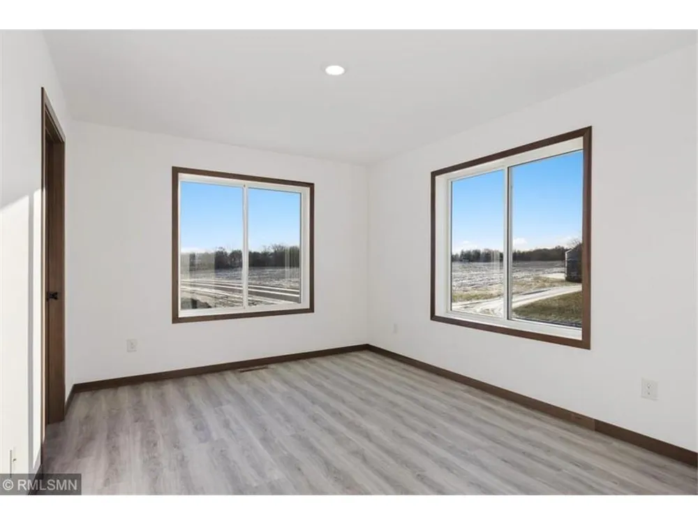 12914 Brenly Way Rogers, MN 55374