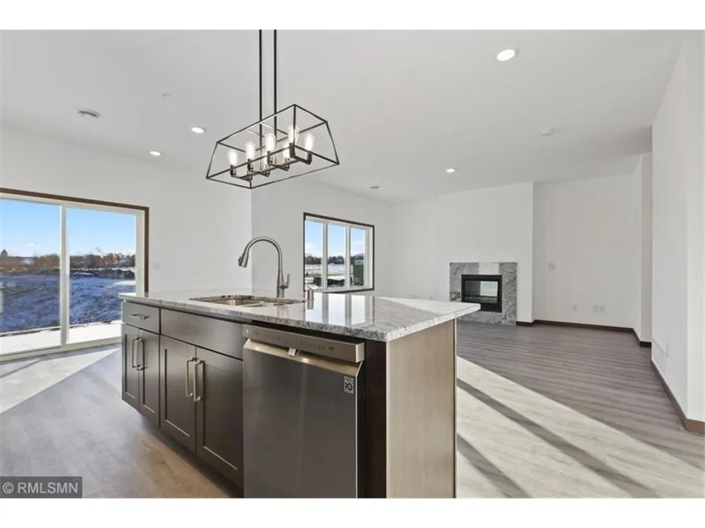 12914 Brenly Way Rogers, MN 55374