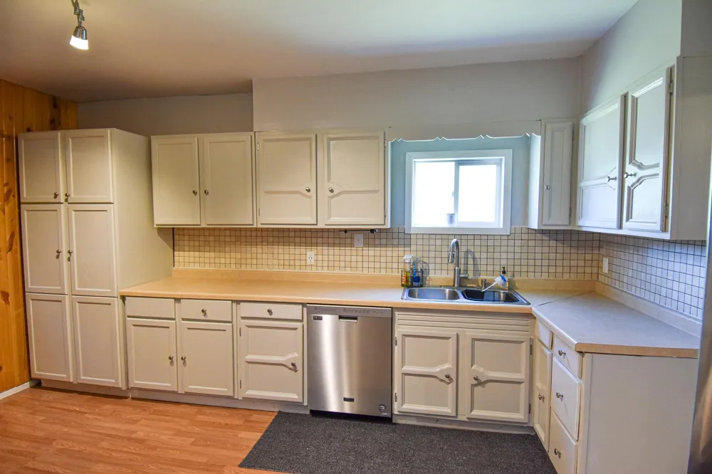 606 Kendall Avenue S Thief River Falls, MN 56701