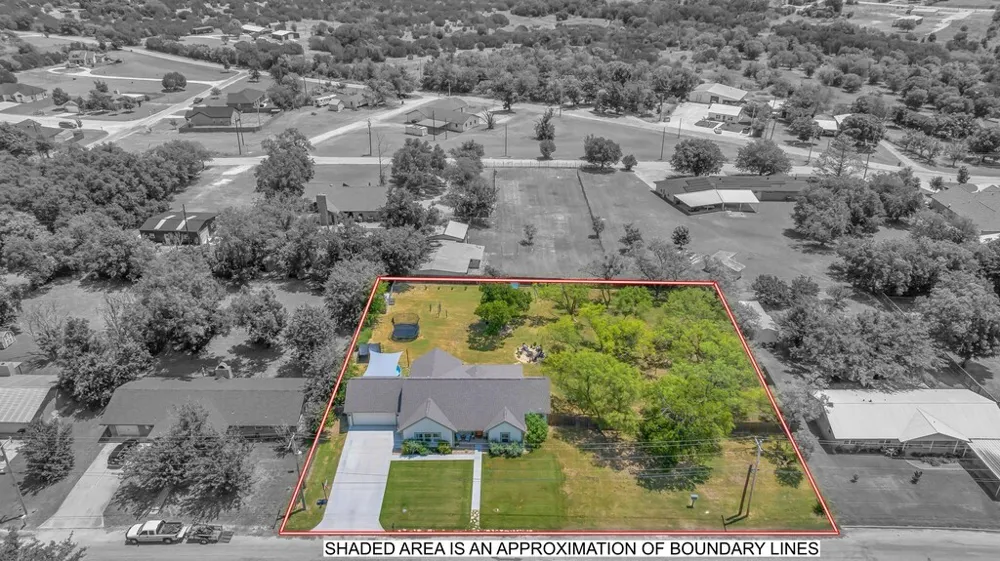 931 Pecan Street Hico, TX 76457