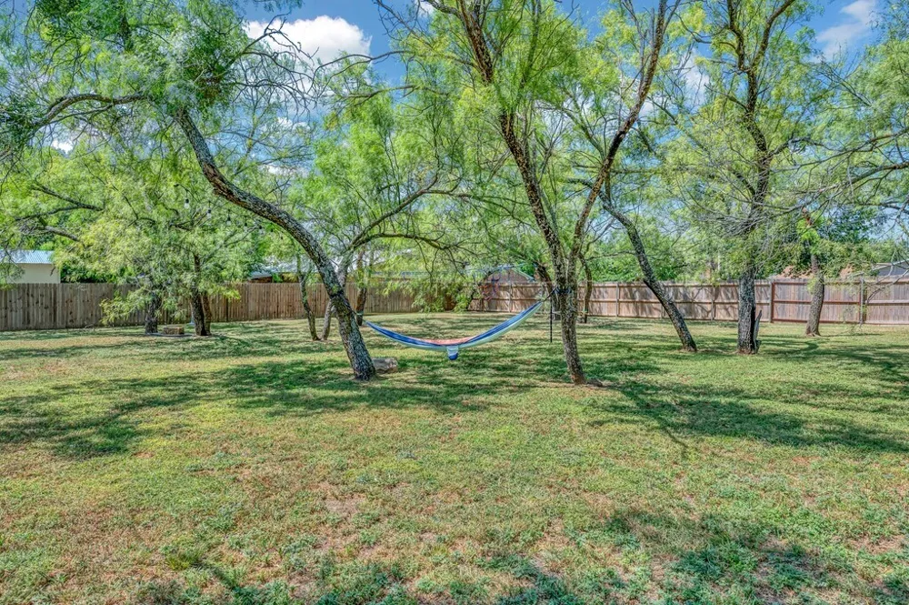 931 Pecan Street Hico, TX 76457