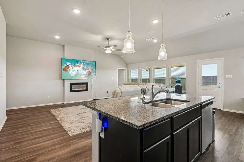 7550 Wild Mint Trail Venus, TX 76084