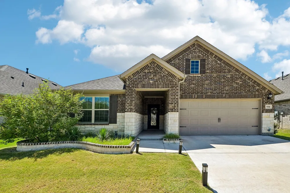 7550 Wild Mint Trail Venus, TX 76084