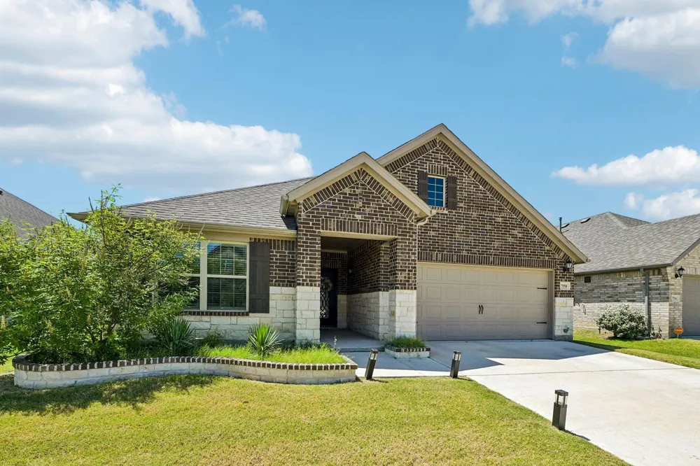 7550 Wild Mint Trail Venus, TX 76084