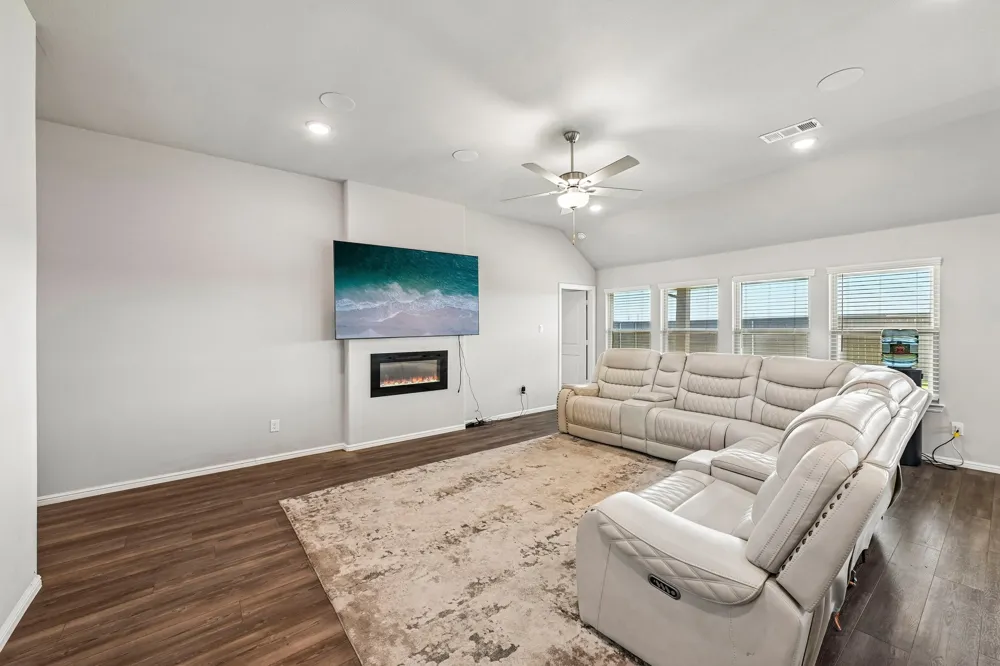 7550 Wild Mint Trail Venus, TX 76084