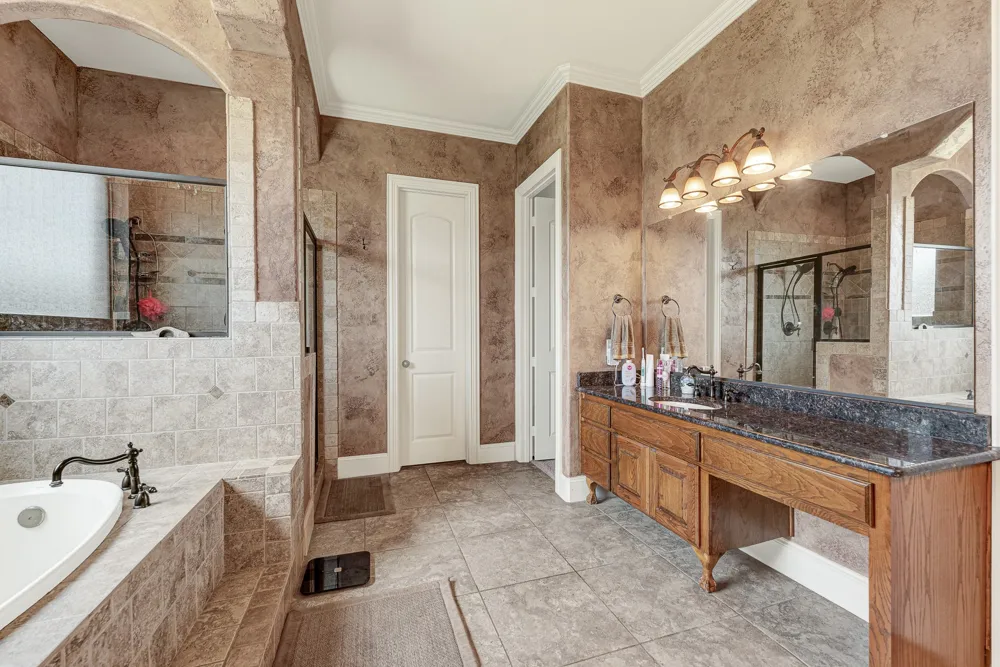 1132 Shadow Lakes Drive Wills Point, TX 75169