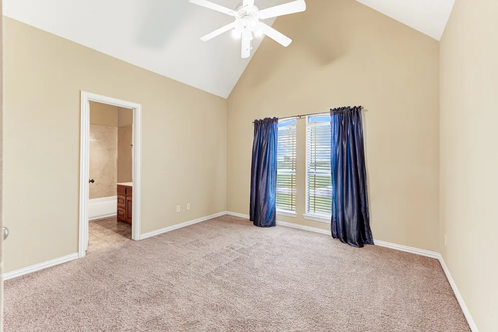 1132 Shadow Lakes Drive Wills Point, TX 75169