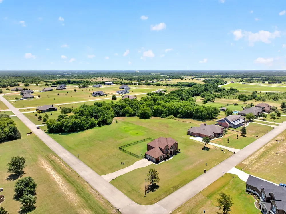 1132 Shadow Lakes Drive Wills Point, TX 75169