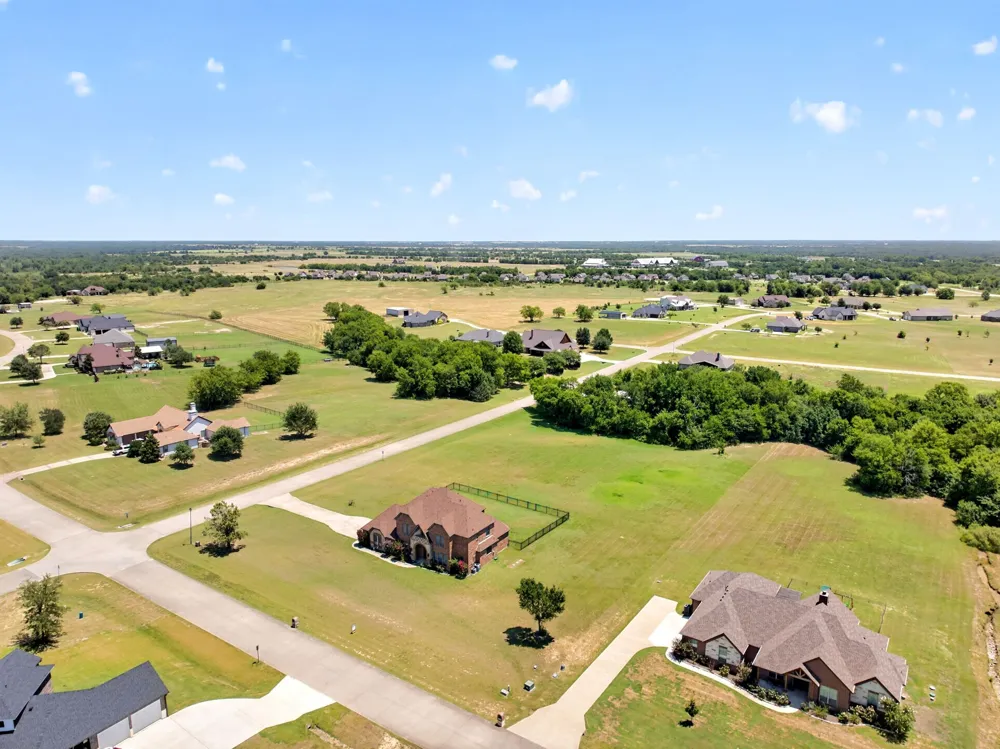 1132 Shadow Lakes Drive Wills Point, TX 75169