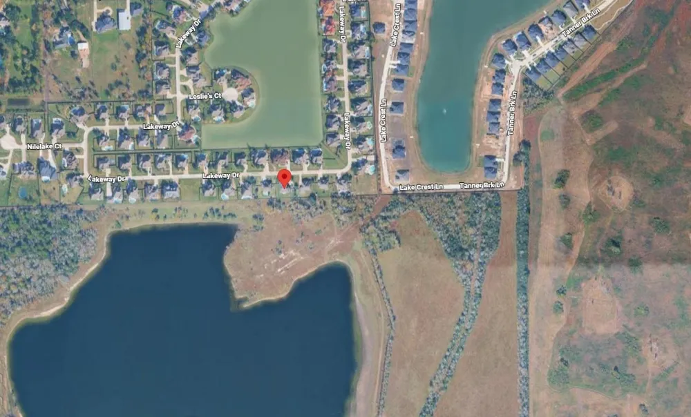 2306 Lakeway Drive Friendswood, TX 77546