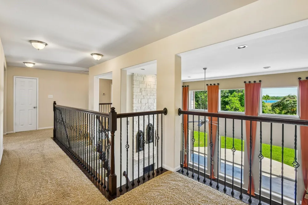 2306 Lakeway Drive Friendswood, TX 77546