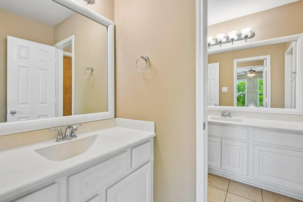 2306 Lakeway Drive Friendswood, TX 77546