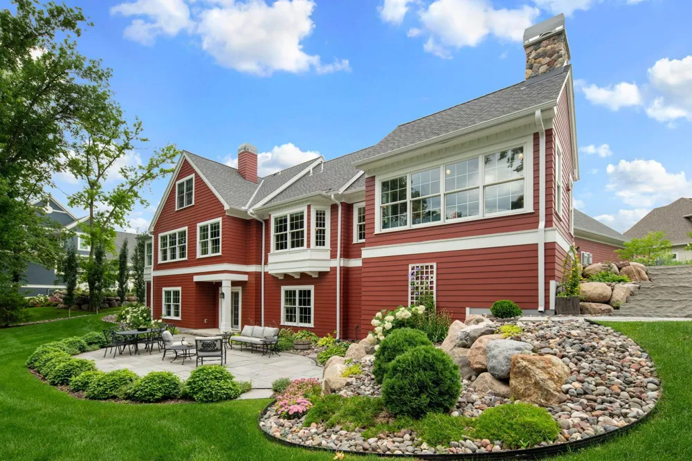 3698 Woodland Cove Parkway Minnetrista, MN 55331