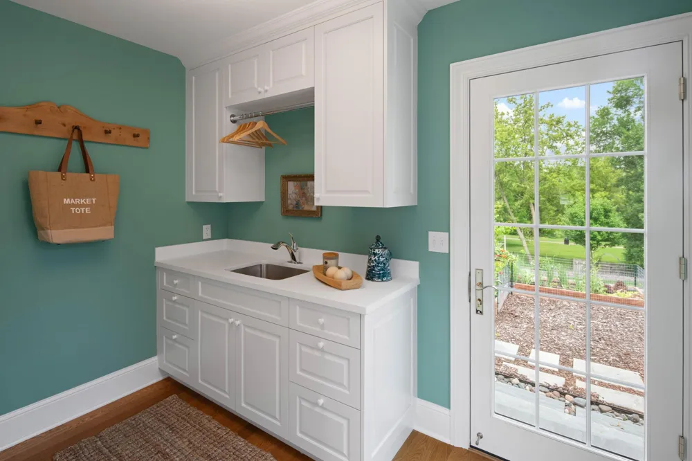 3698 Woodland Cove Parkway Minnetrista, MN 55331