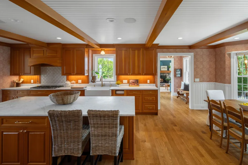 3698 Woodland Cove Parkway Minnetrista, MN 55331
