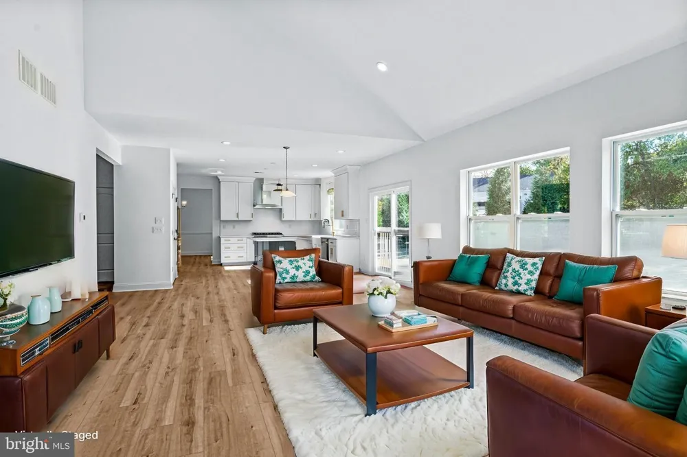 103 RENAISSANCE DRIVE Cherry Hill, NJ 08003