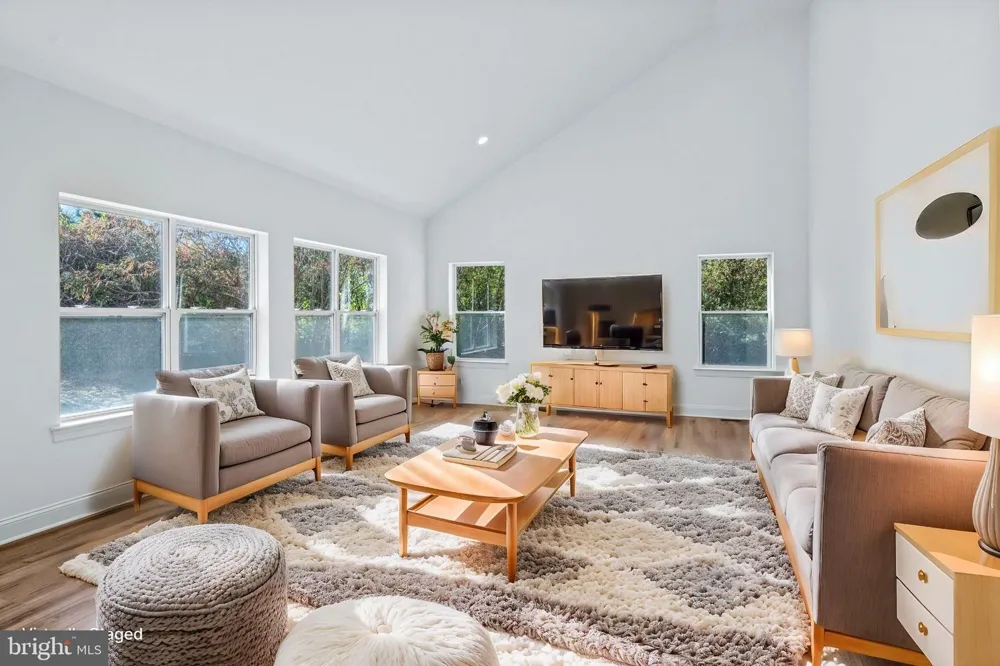 103 RENAISSANCE DRIVE Cherry Hill, NJ 08003
