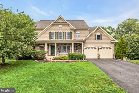 3232 LOST POND COURT