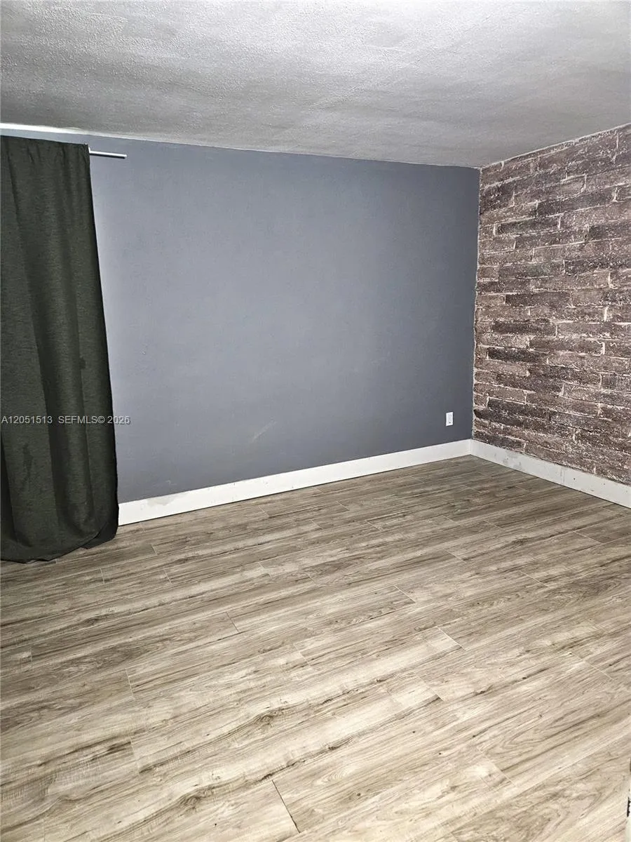 5627 SW 26th St #0 West Park, FL 33023