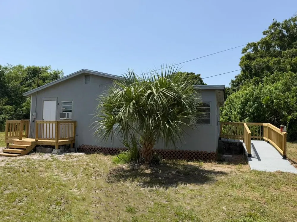 4250 29th Avenue #B Vero Beach, FL 32967