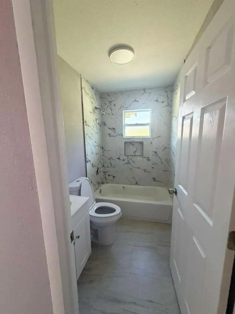 4250 29th Avenue #B Vero Beach, FL 32967