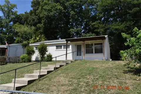 1410 Town Street
