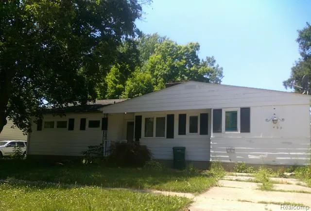 433 Crestview Street Flushing City, MI 48433