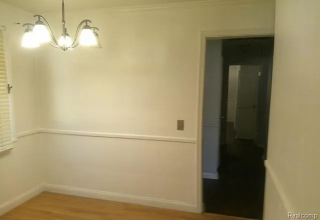 433 Crestview Street Flushing City, MI 48433