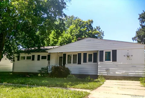 433 Crestview Street