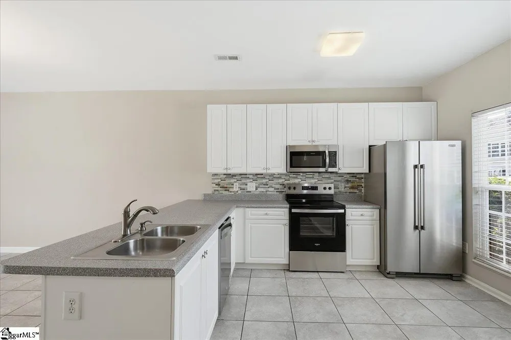 30 Ridgestone Circle Mauldin, SC 29662
