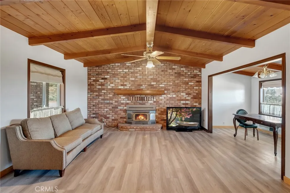 2722 Arrowhead Pinon Hills, CA 92372