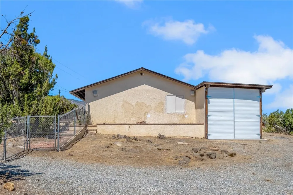 2722 Arrowhead Pinon Hills, CA 92372