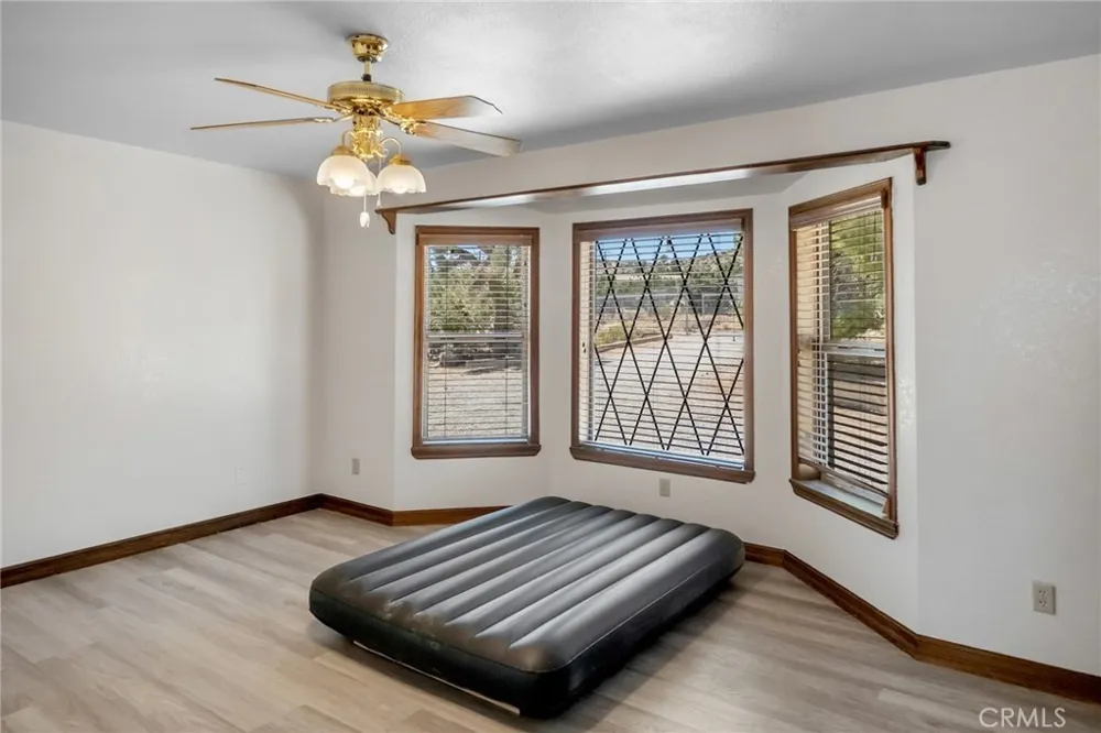 2722 Arrowhead Pinon Hills, CA 92372