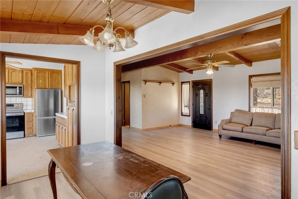 2722 Arrowhead Pinon Hills, CA 92372