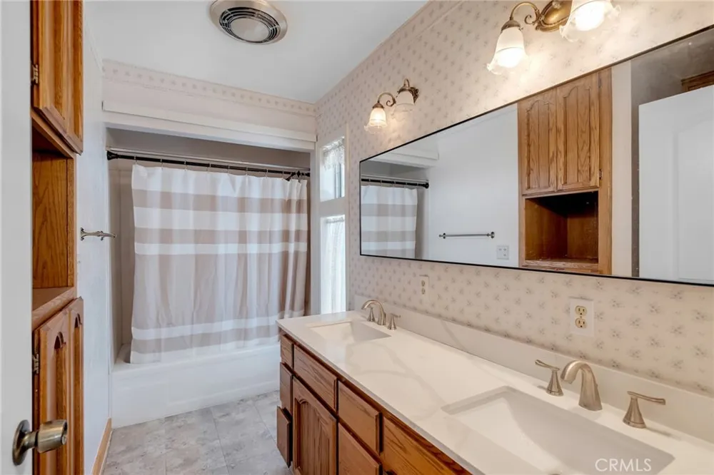 2722 Arrowhead Pinon Hills, CA 92372