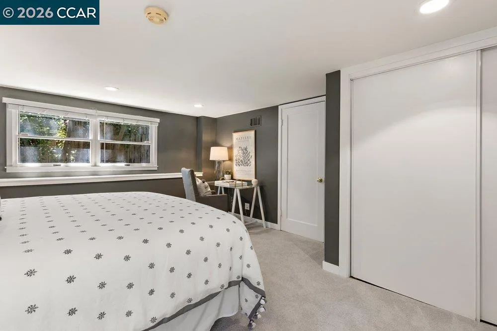 59 El Toyonal Orinda, CA 94563