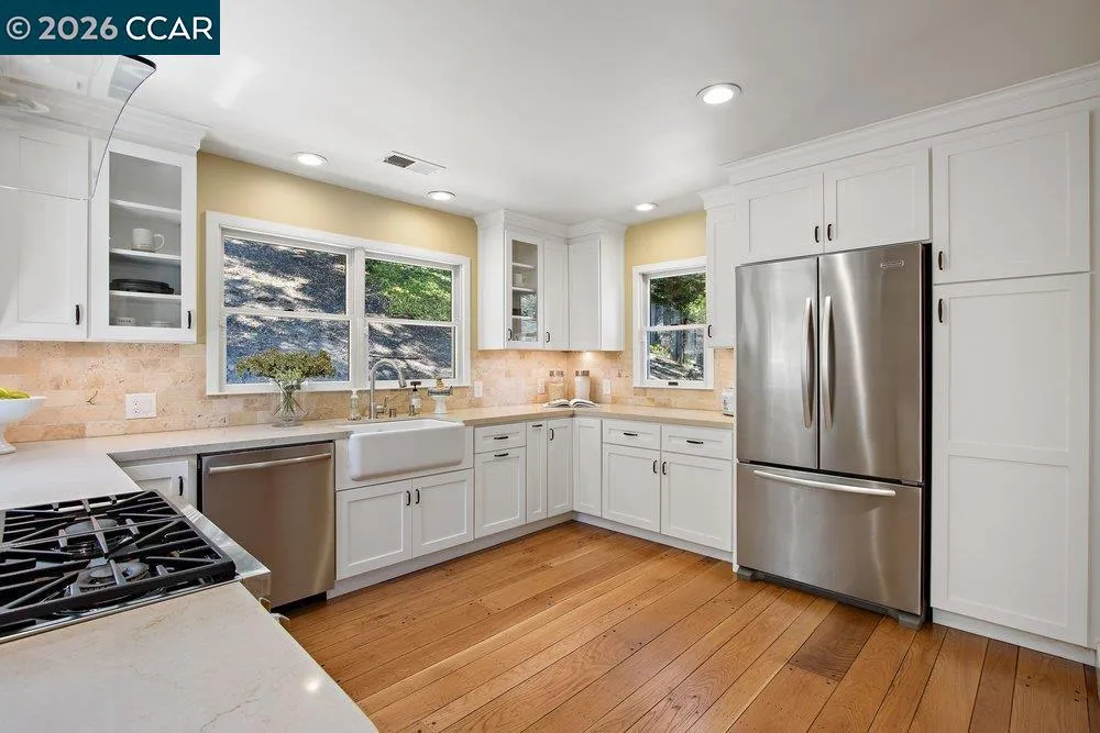 59 El Toyonal Orinda, CA 94563