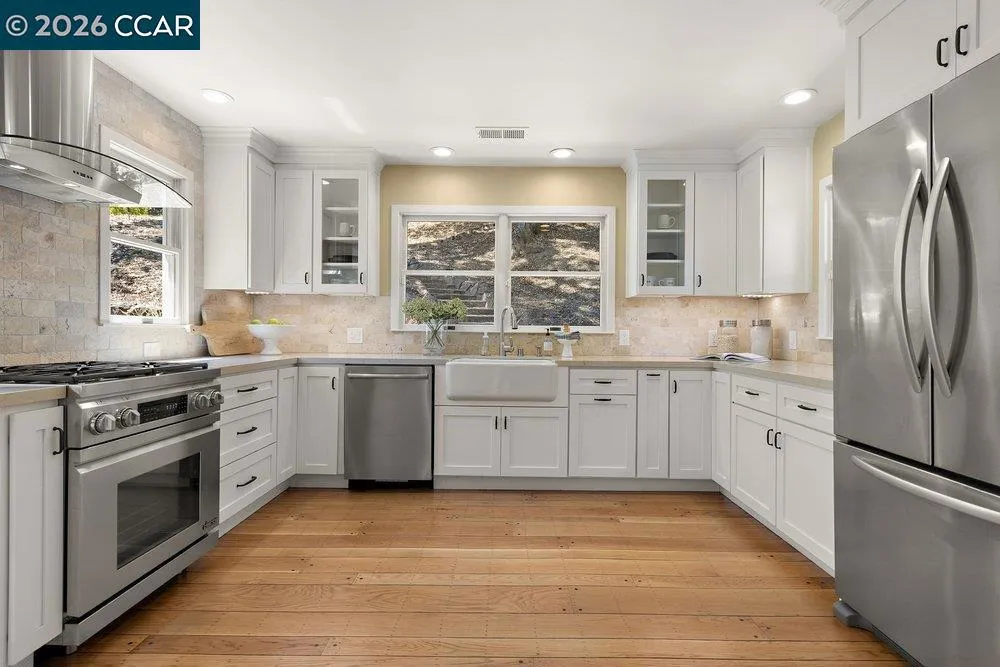 59 El Toyonal Orinda, CA 94563
