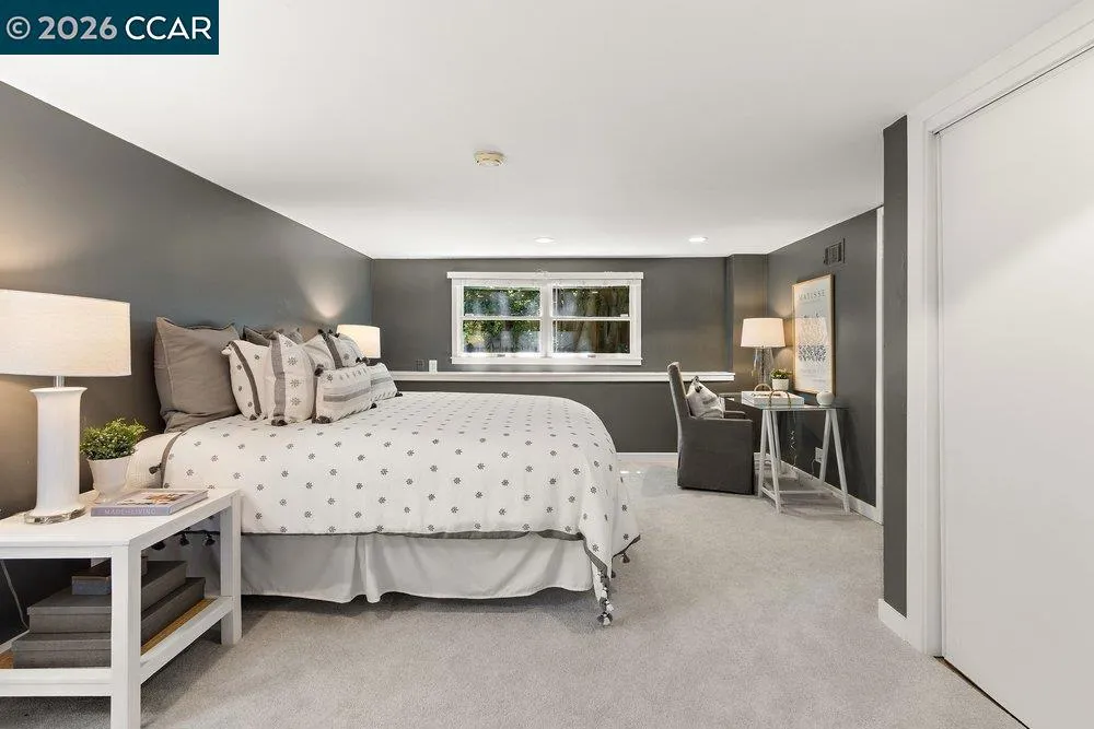 59 El Toyonal Orinda, CA 94563