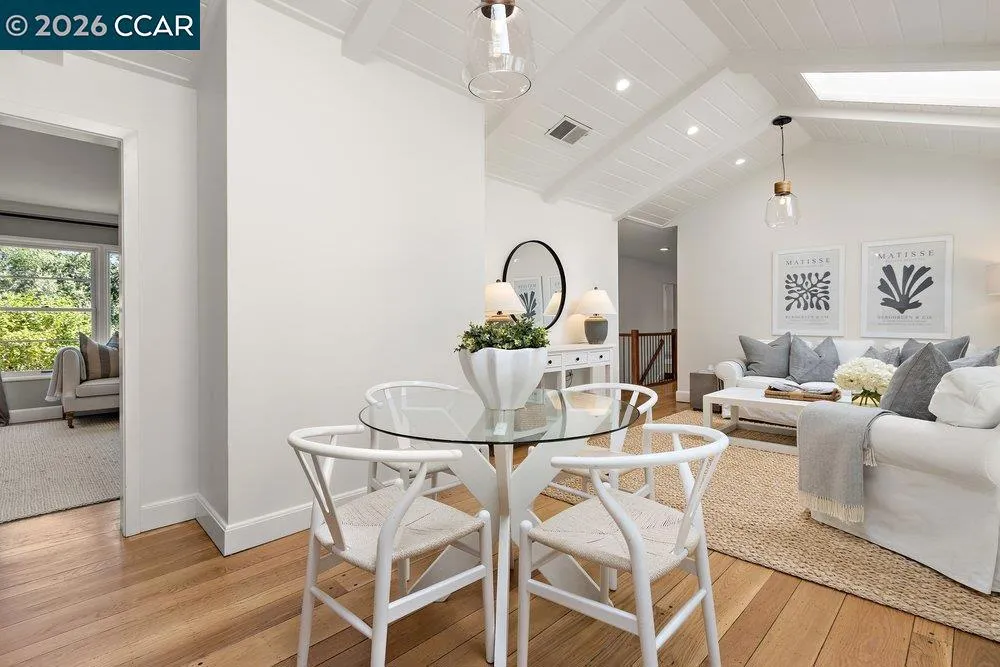 59 El Toyonal Orinda, CA 94563