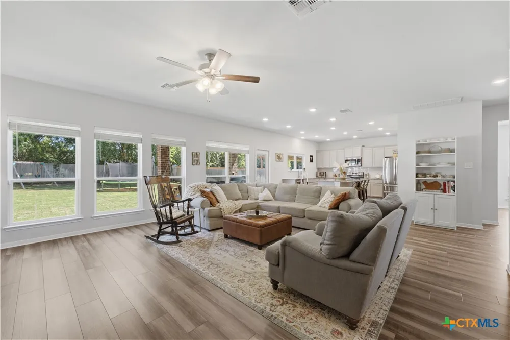 636 Friar Tuck Drive Temple, TX 76502