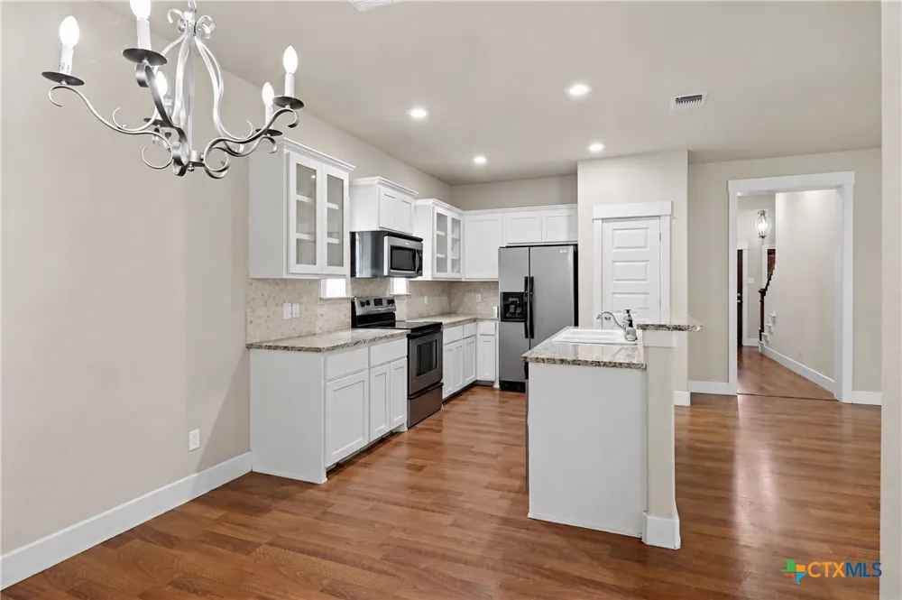 1720 Nordberg Seguin, TX 78155