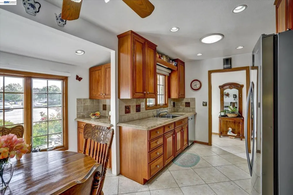 38551 Granville Dr Fremont, CA 94536
