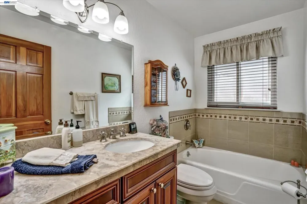 38551 Granville Dr Fremont, CA 94536