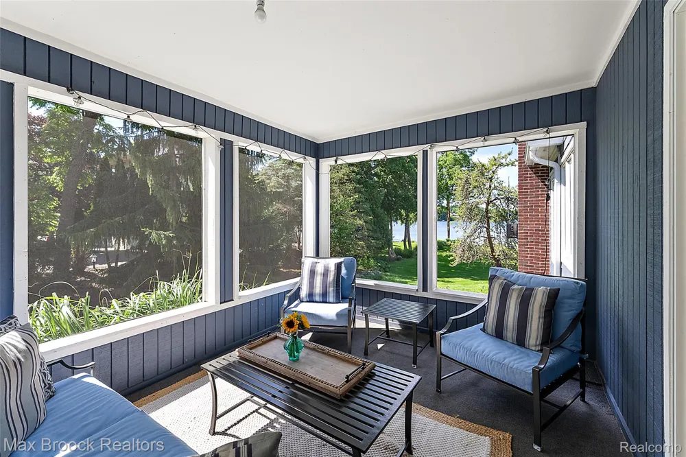 4875 Old Orchard Trail Orchard Lake Village City, MI 48324